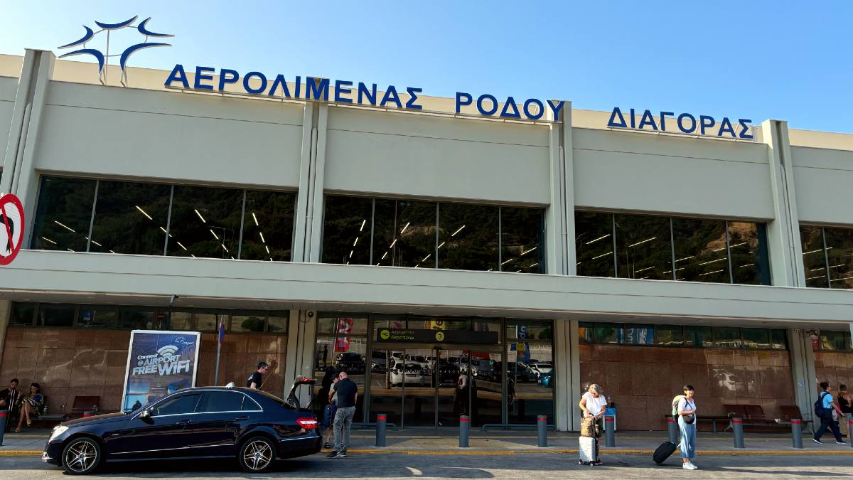 Terminal aeroporto di Rodi Grecia